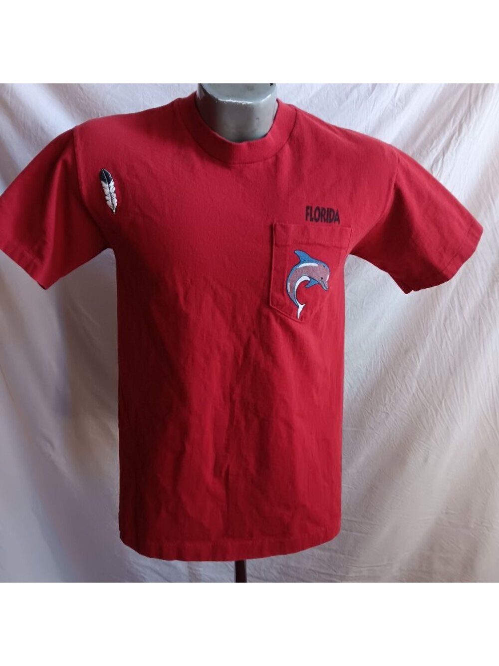 True Vintage T-shirt Small Single Stitch Dolphin 1980's Florida Red Pocket USA